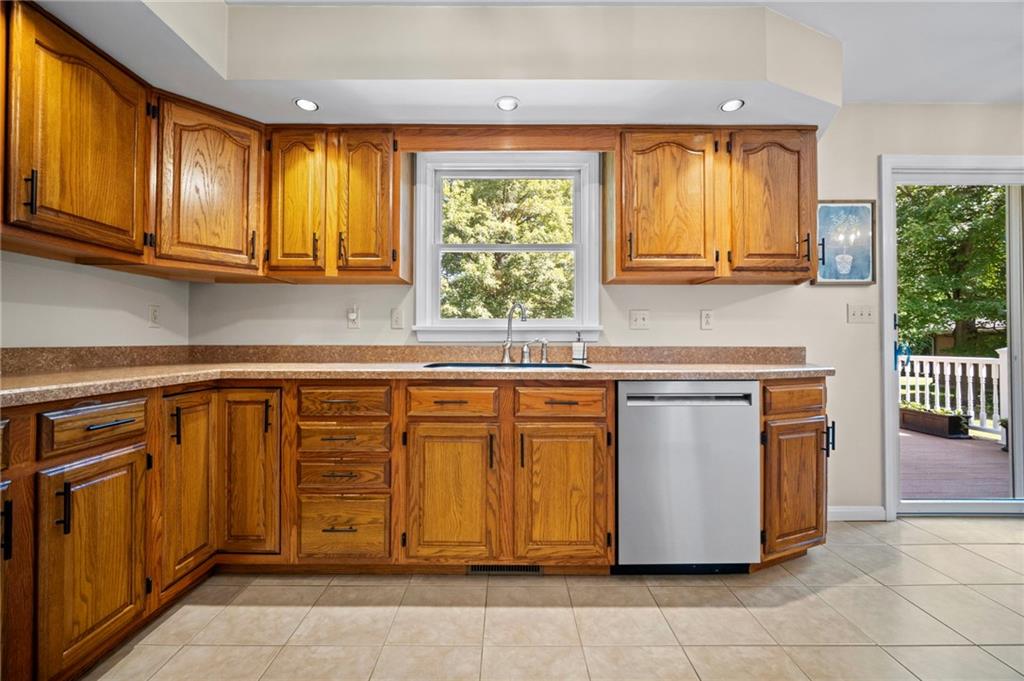 3683 Lee Run Road Hermitage, PA 16148 - Photo 17 of 50 Gallery Image 17
