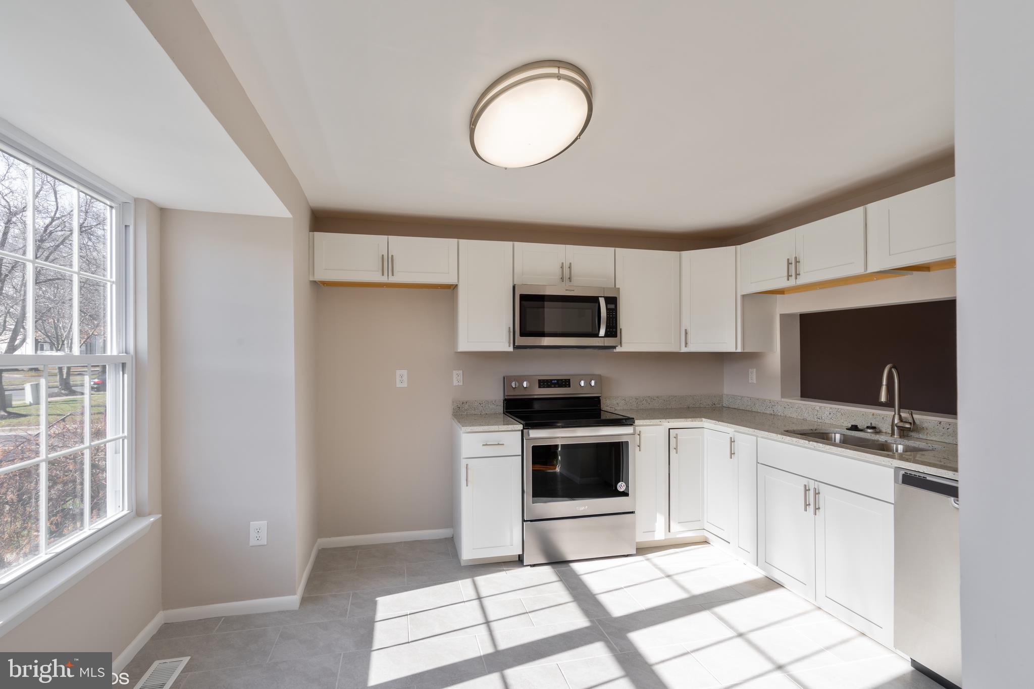 8746 Ritchboro Road District Heights, MD 20747 - Photo 3 of 25 kitchen