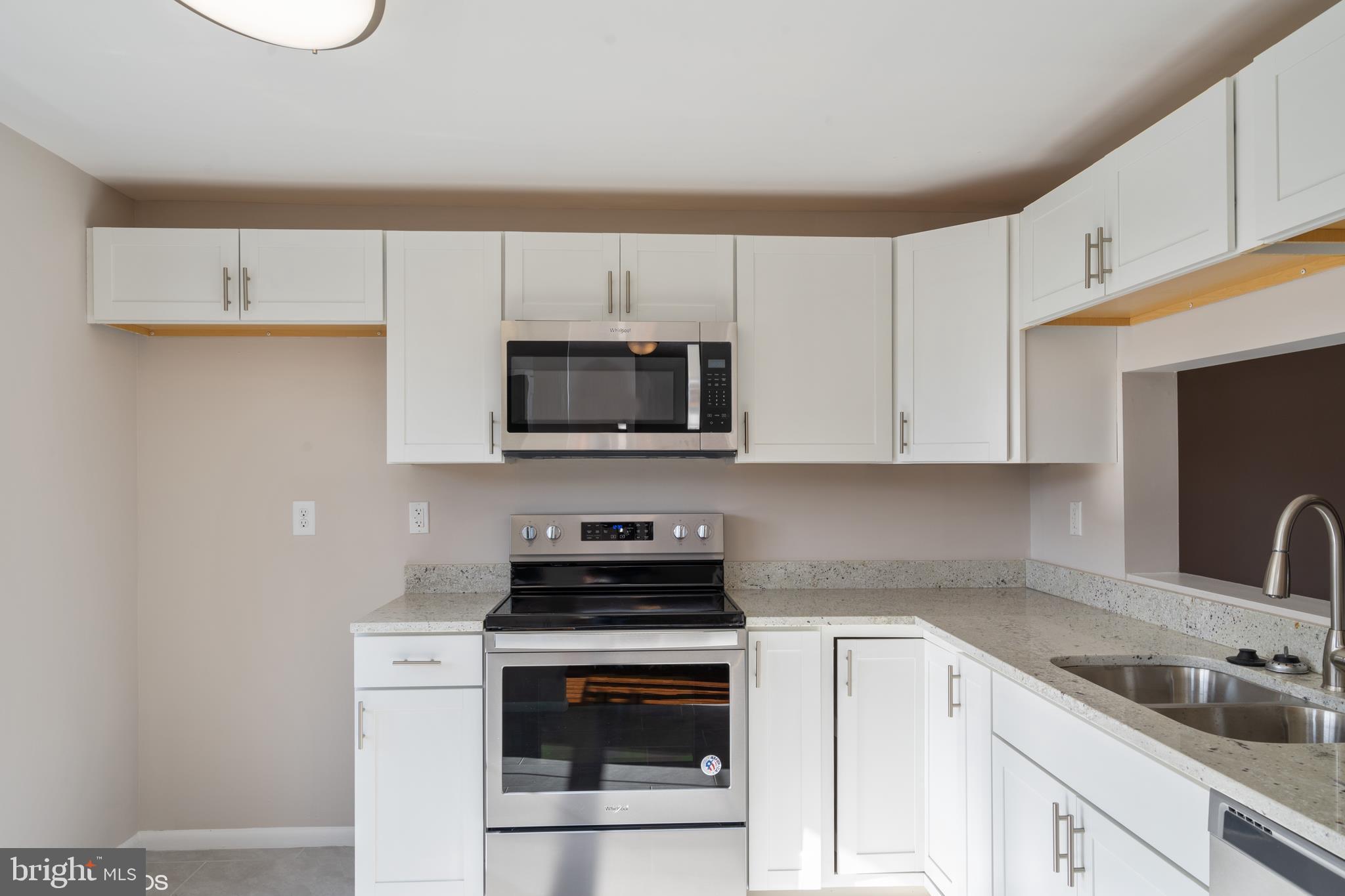 8746 Ritchboro Road District Heights, MD 20747 - Photo 4 of 25 kitchen