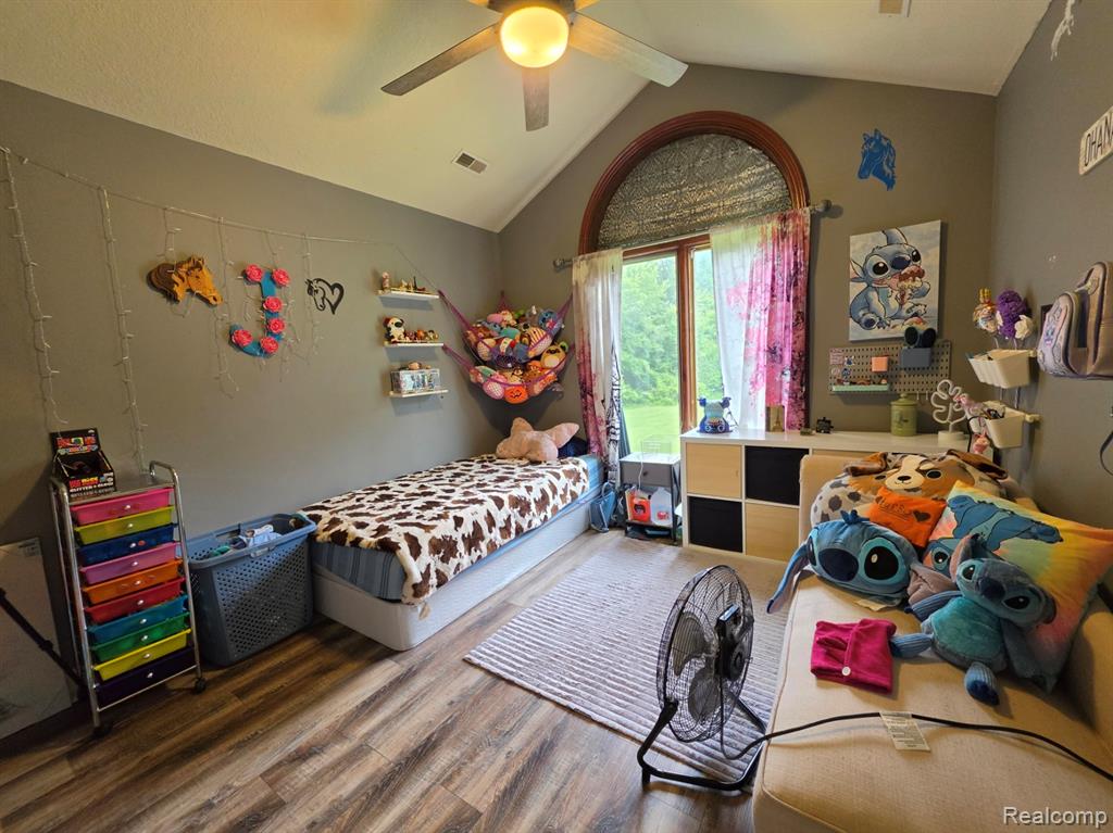 5150 West Carpenter Road Flint, MI 48504 - Photo 17 of 33