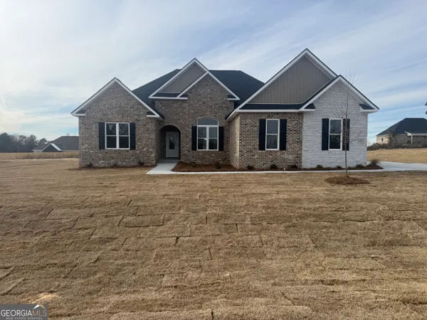 $376,900 | 434 Burlington Drive, Lizella, GA 31052