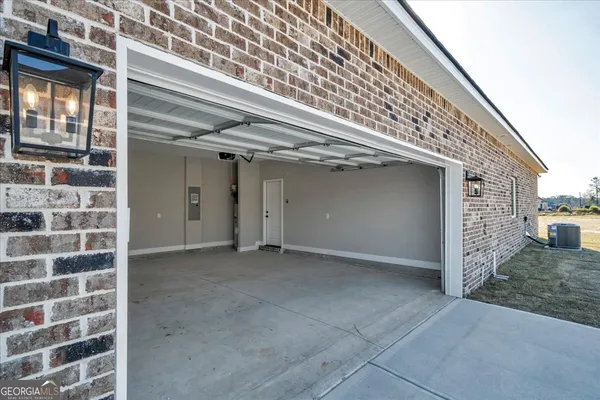 $376,900 | 434 Burlington Drive, Lizella, GA 31052