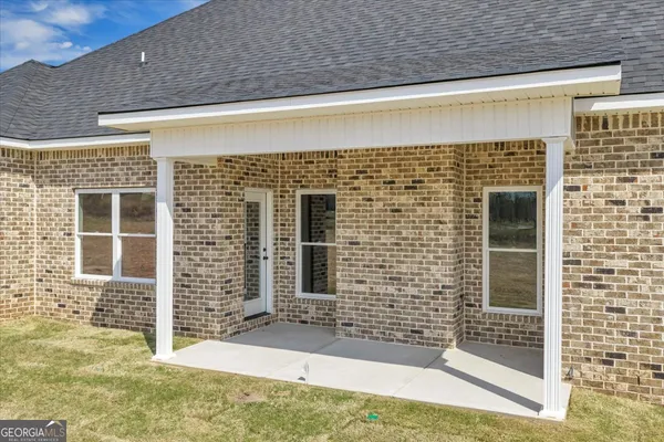 $376,900 | 434 Burlington Drive, Lizella, GA 31052