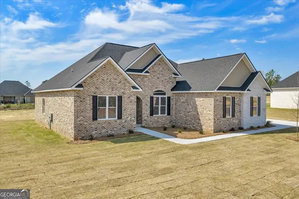 $376,900 | 434 Burlington Drive, Lizella, GA 31052