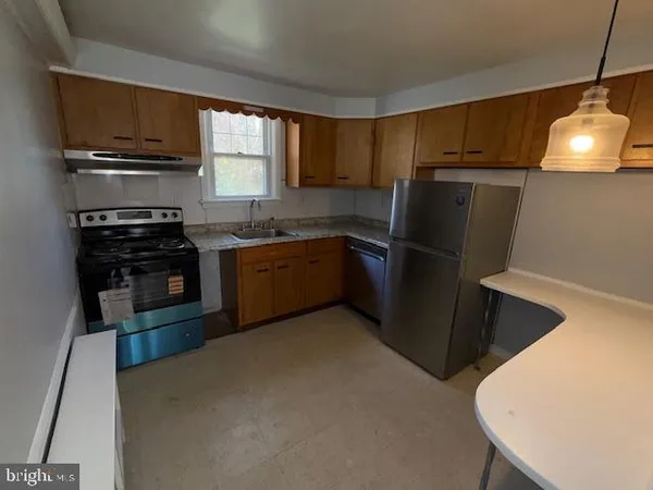 $1,700 | 417 East Fornance Street, Norristown, PA 19401