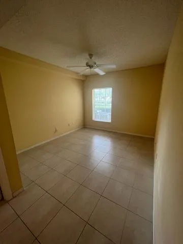 $1,900 | 10282 Fox Trail Road South, Unit 210, Royal Palm Beach, FL 33411