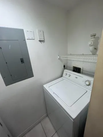 $1,900 | 10282 Fox Trail Road South, Unit 210, Royal Palm Beach, FL 33411