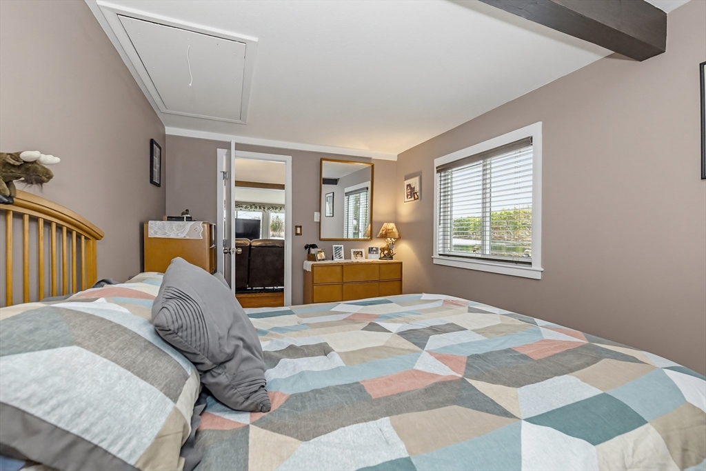 25 Whitney Pond Road Groton, MA 01450 - Photo 14 of 42