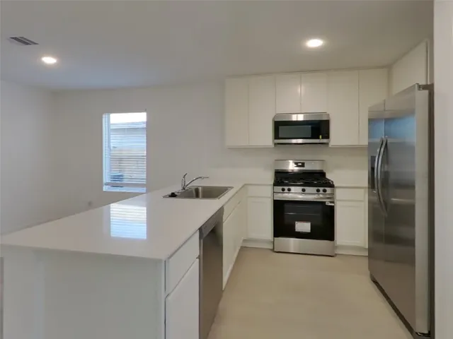 $2,039 | 1726 Serenity Moon Drive, Crosby, TX 77532