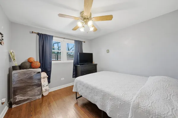 $319,900 | 14828 St Louis Avenue, Midlothian, IL 60445