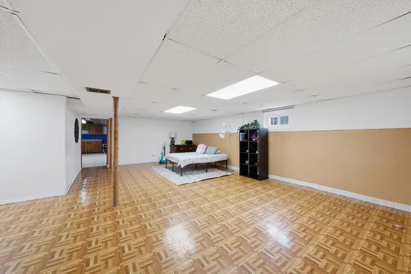 $319,900 | 14828 St Louis Avenue, Midlothian, IL 60445