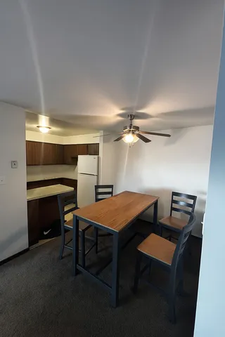 $1,450 | 5825 West 103rd Street, Unit 3SE, Oak Lawn, IL 60453