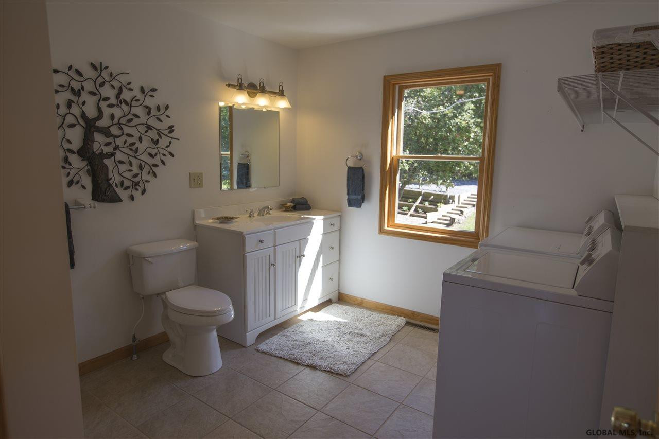 228 Forts Ferry Road Colonie, NY 12110 - Photo 8 of 17 Photo 8