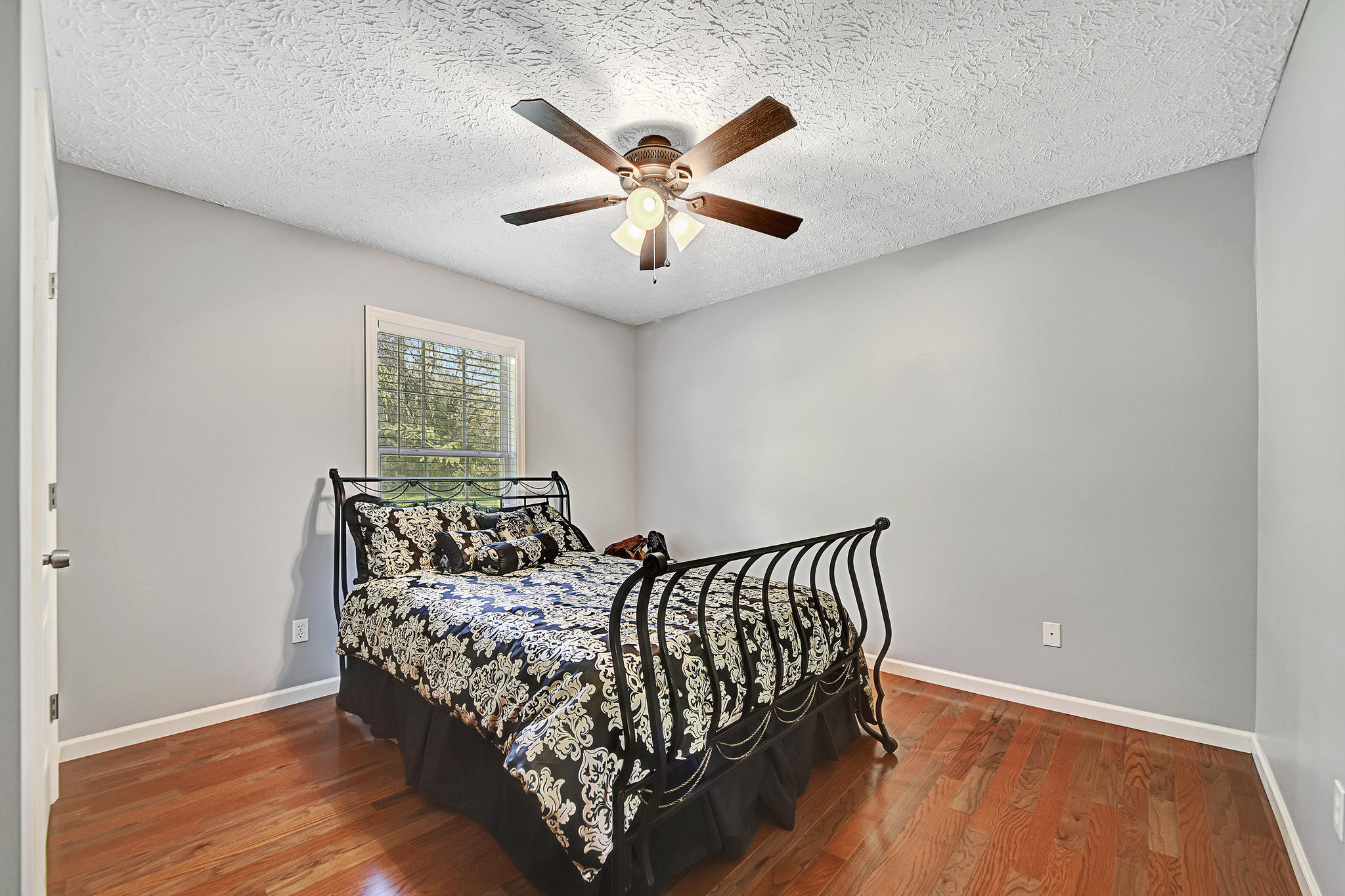 206 Stone Road Knoxville, TN 37920 - Photo 15 of 18 stone rd bedroom 3