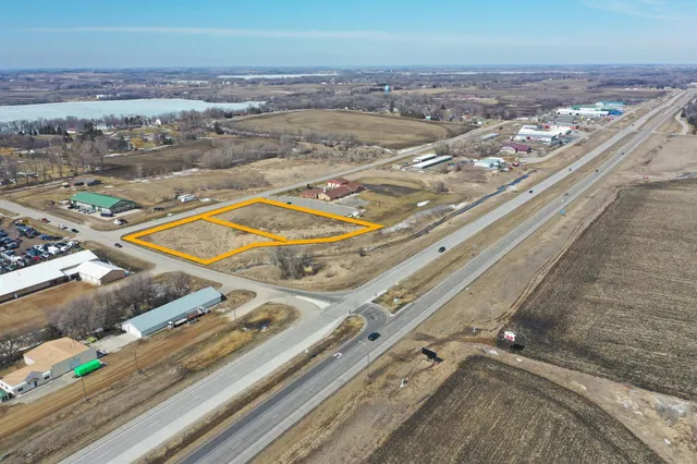 $99,000 | 7-8 18th Street Northeast, Willmar, MN 56201