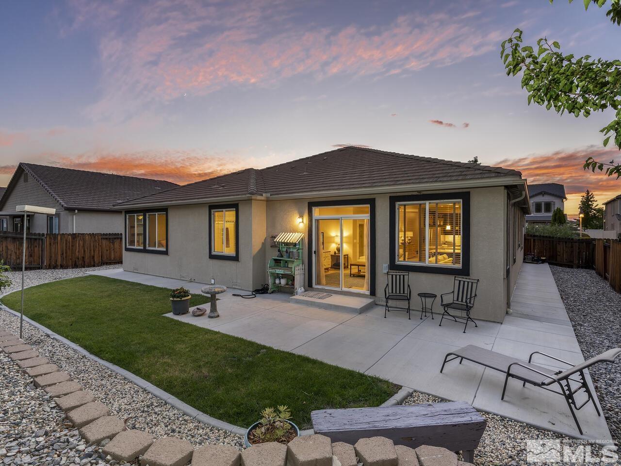 10890 Dancing Aspen Drive Reno, NV 89521 - Photo 4 of 30 Photo 4