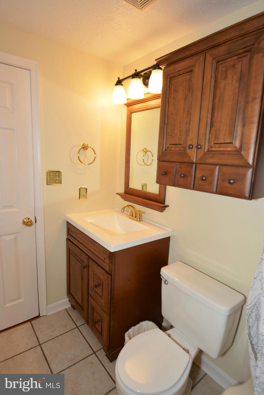 8172 Silo Road Severn, MD 21144 - Photo 14 of 26 Bath Main Level