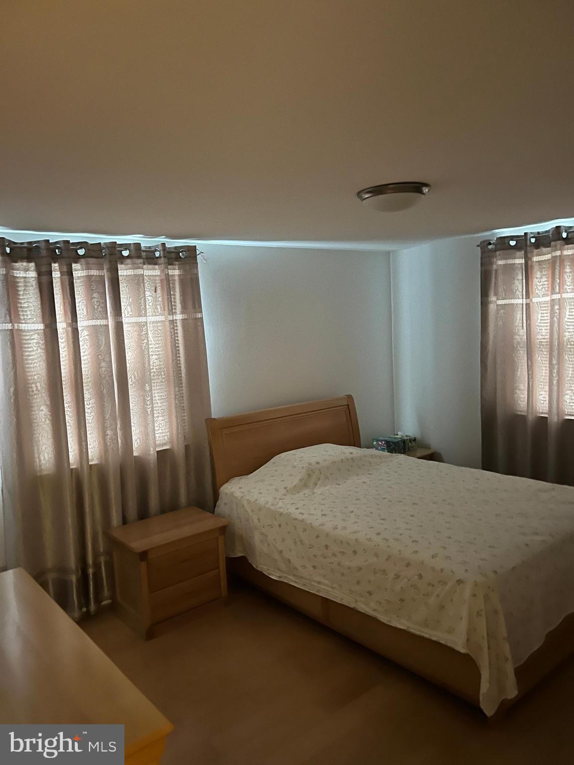 818 Burgess Street Philadelphia, PA 19116 - Photo 8 of 10