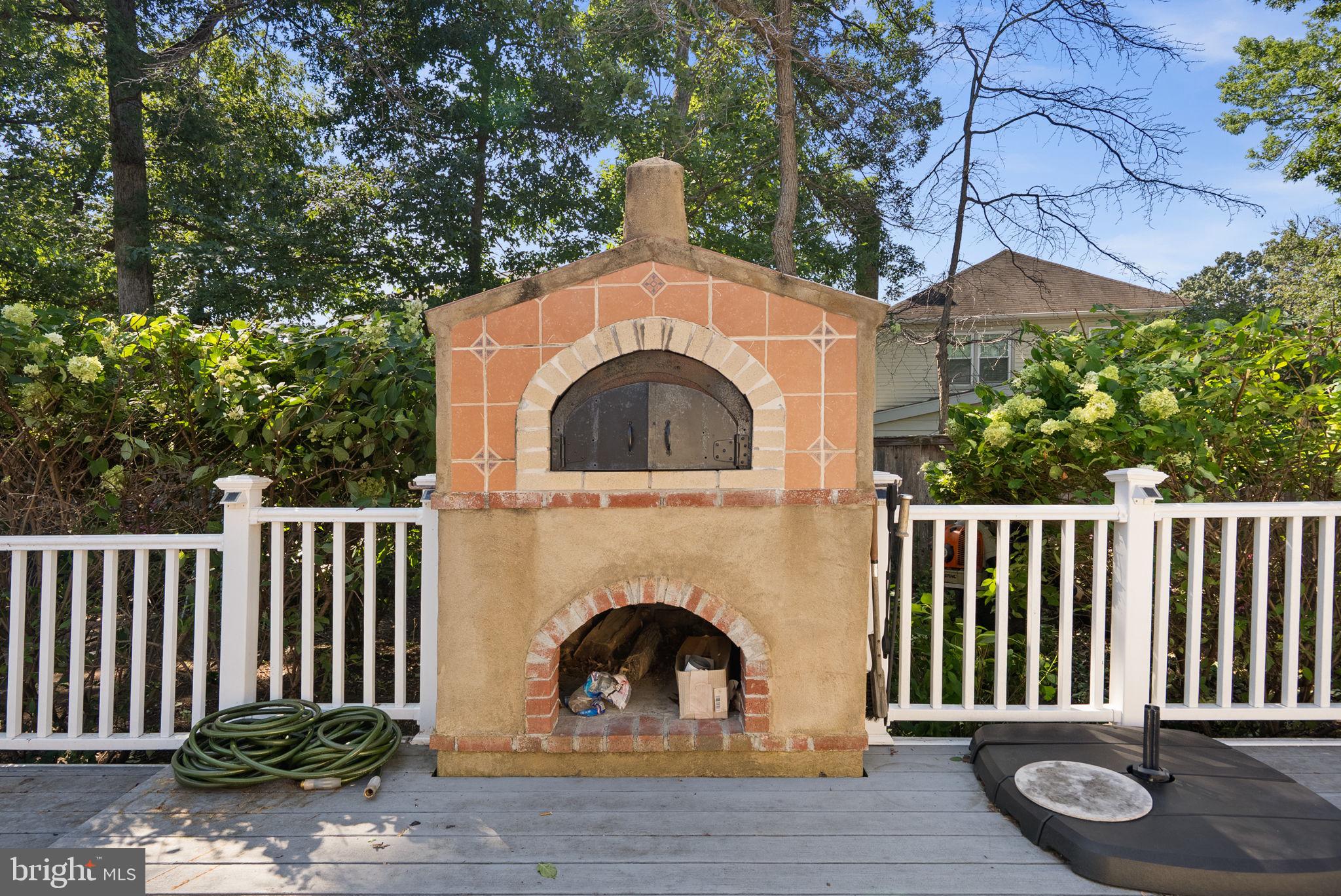 7805 Richfield Road Springfield, VA 22153 - Photo 28 of 34 Brick Oven