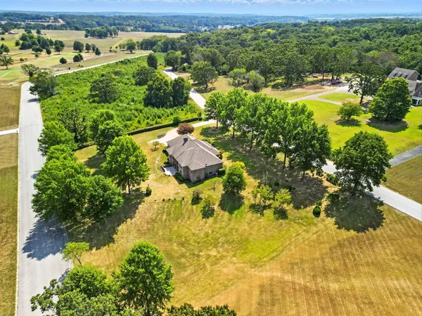 $749,900 | 203 Rader Drive, West Plains, MO 65775
