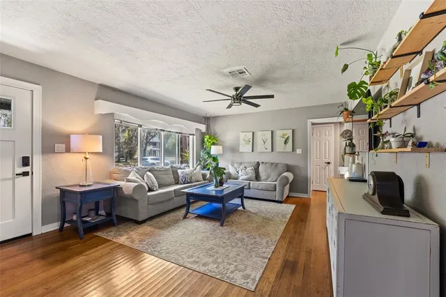 $399,000 | 430 South Virginia Avenue, Sanford, FL 32771