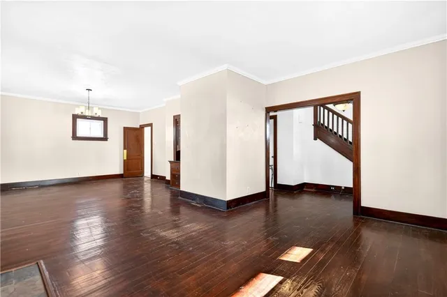 $269,500 | 140 4th Street, Houston, PA 15342