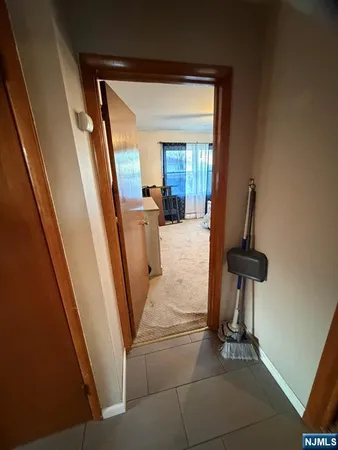 $2,650 | 106 Rochelle Parkway, Unit 2, Saddle Brook, NJ 07663