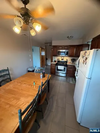 $2,650 | 106 Rochelle Parkway, Unit 2, Saddle Brook, NJ 07663