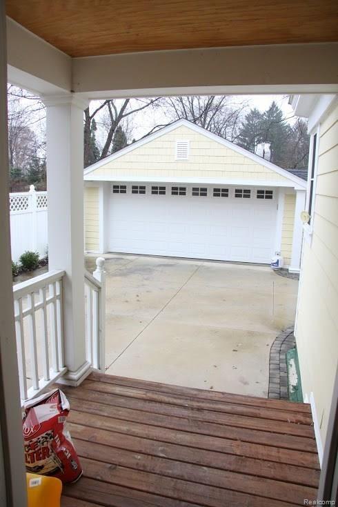 1331 Oak Street Rochester, MI 48307 - Photo 38 of 39 gar1.jpg