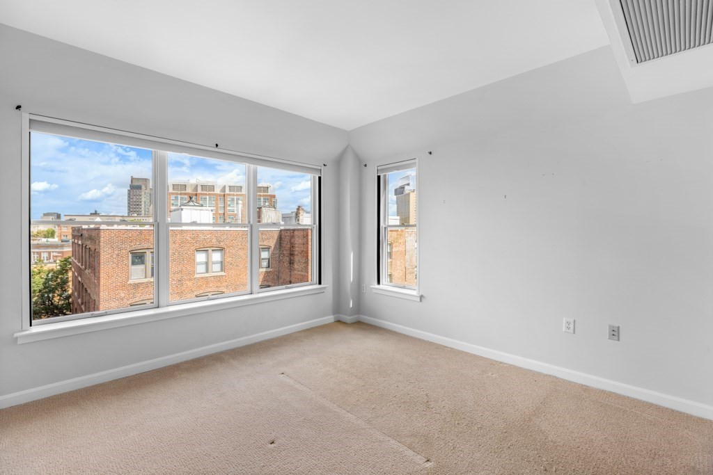 910 Beacon Street, Unit 7 Boston, MA 02215 - Photo 24 of 28