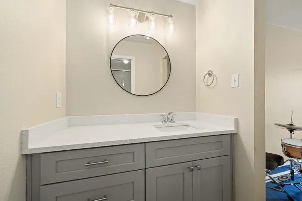 $825,000 | 2624 Niemann Drive, Austin, TX 78748