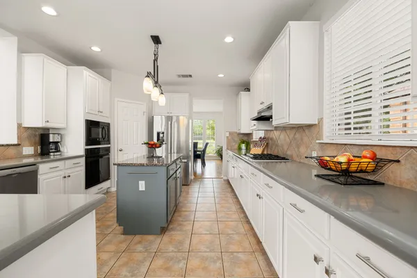 $825,000 | 2624 Niemann Drive, Austin, TX 78748