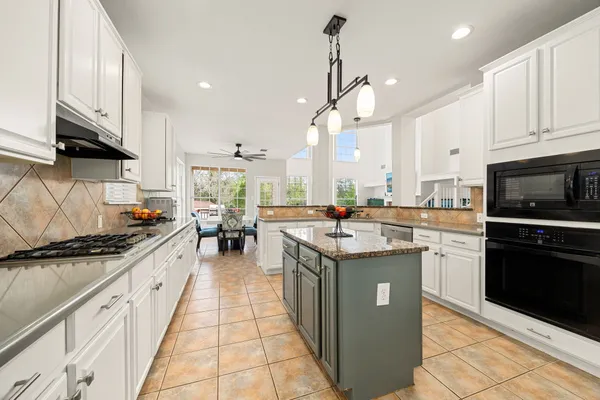 $825,000 | 2624 Niemann Drive, Austin, TX 78748