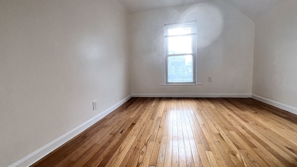 16 Wave Avenue Revere, MA 02151 - Photo 6 of 12
