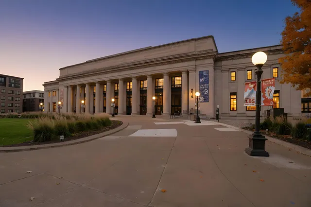 $240,000 | 214 4th Street East, Unit 226, St. Paul, MN 55101