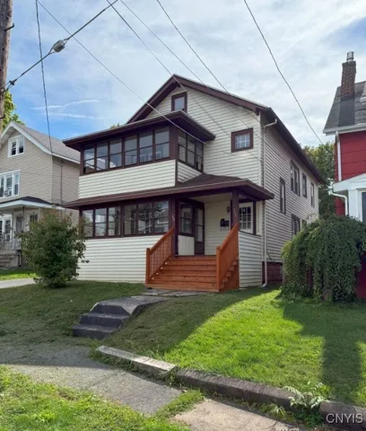 $1,600 | 109 Harford Road, Syracuse, NY 13208