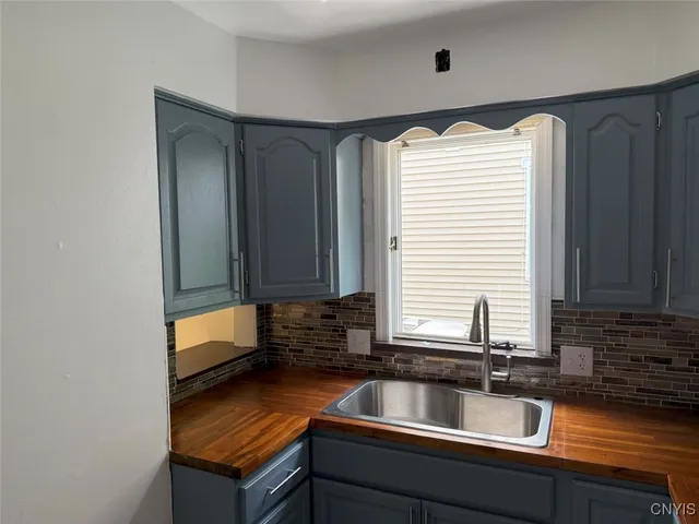 $1,600 | 109 Harford Road, Syracuse, NY 13208