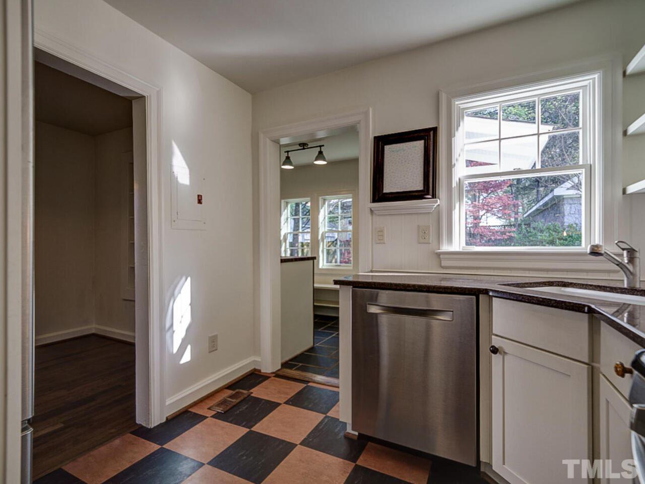 207 Dennis Avenue Raleigh, NC 27604 - Photo 10 of 29