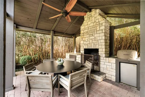 $2,650,000 | 2035 South Boulevard, Houston, TX 77098