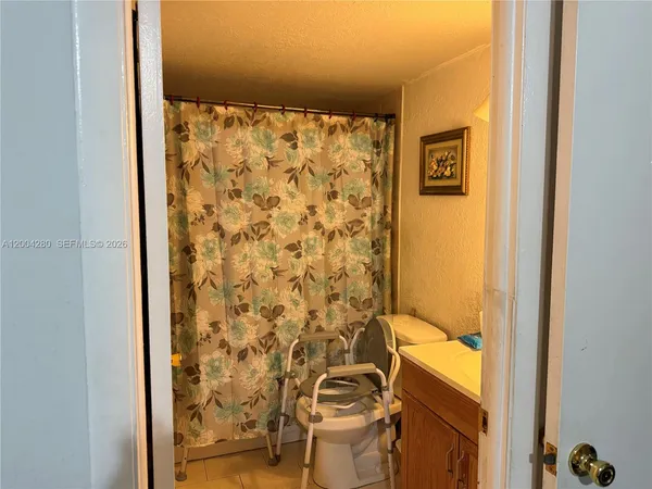 $229,900 | 5755 West 20th Avenue, Unit 308, Hialeah, FL 33012