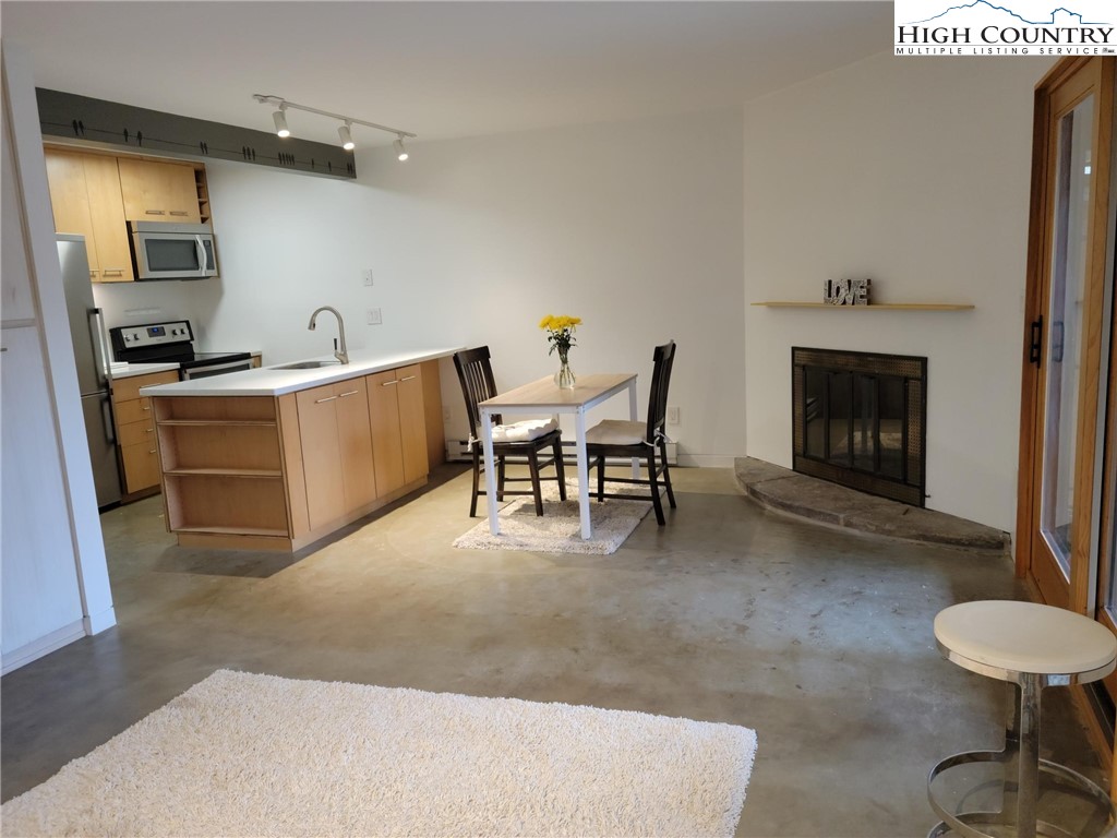 222 The Overlook Road, Unit 1 Banner Elk, NC 28604 - Photo 1 of 19 Gallery Image 1