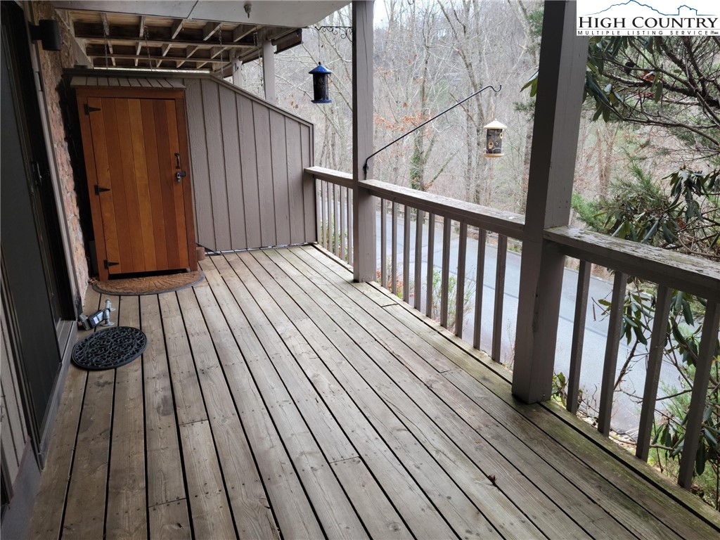222 The Overlook Road, Unit 1 Banner Elk, NC 28604 - Photo 4 of 19 Gallery Image 4