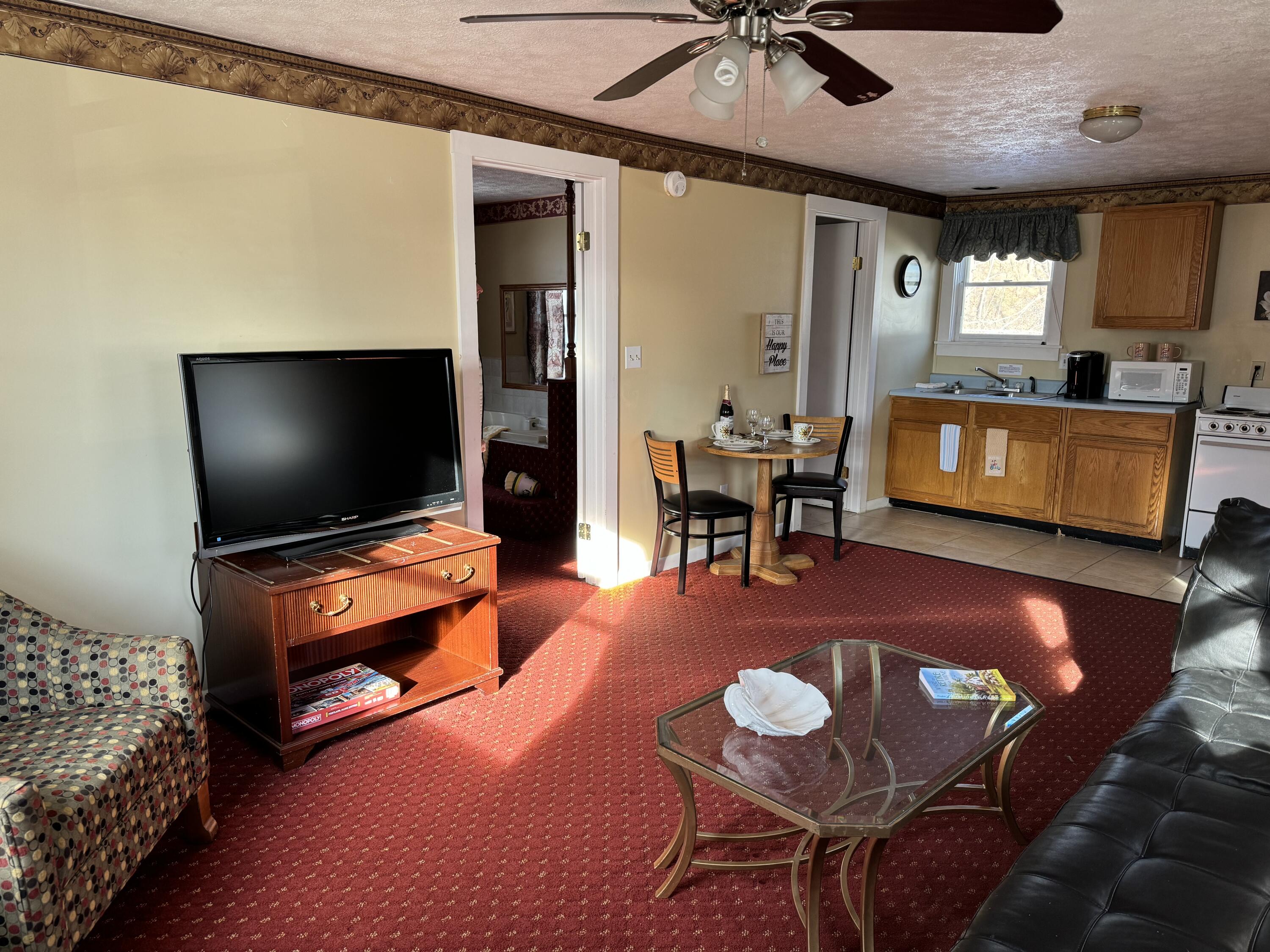 22 Ocean Park Road, Unit 31 Saco, ME 04072 - Photo 3 of 24 IMG_0307