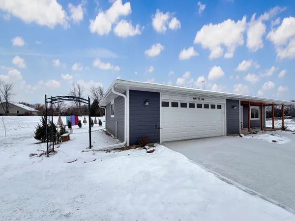 $421,000 | 90 McDermott Court, Random Lake, WI 53075