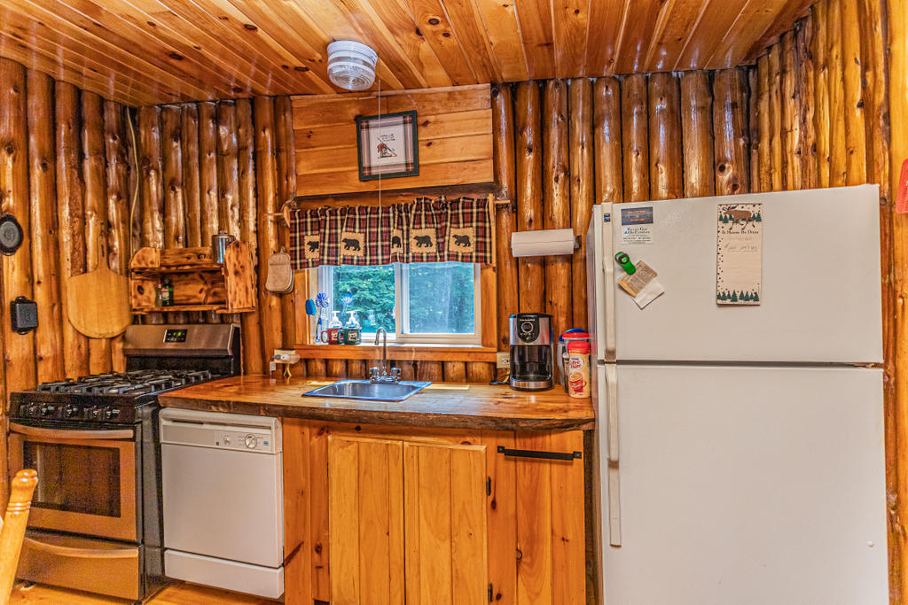 335 Baker Hill Road Strong, ME 04983 - Photo 5 of 36 photo (3 of 37)