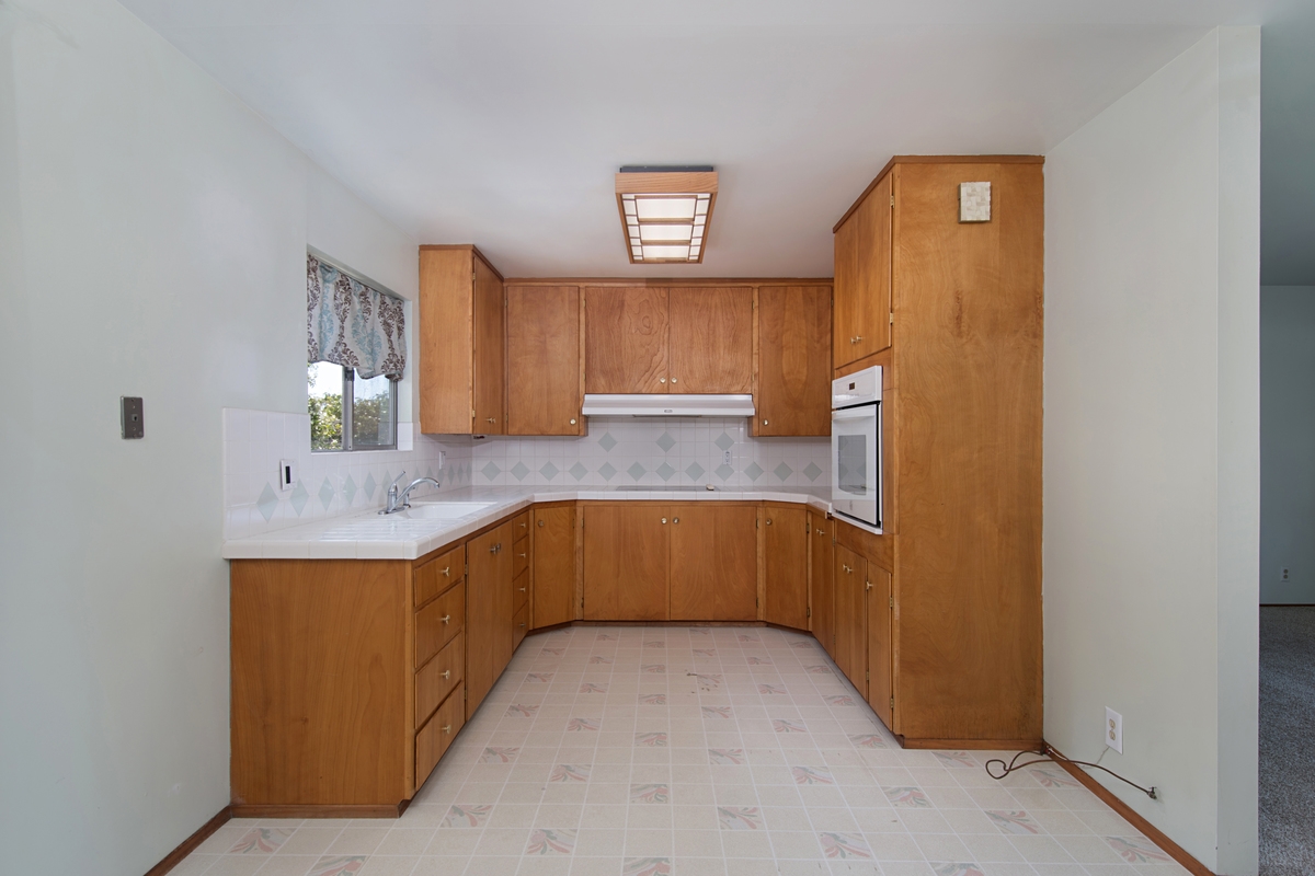 110 Ellis Lane Fallbrook, CA 92028 - Photo 14 of 23 Gallery Image 14
