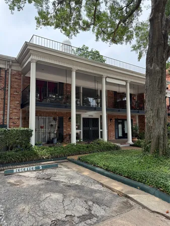 $1,300 | 3402 Timmons Lane, Unit 8, Houston, TX 77027