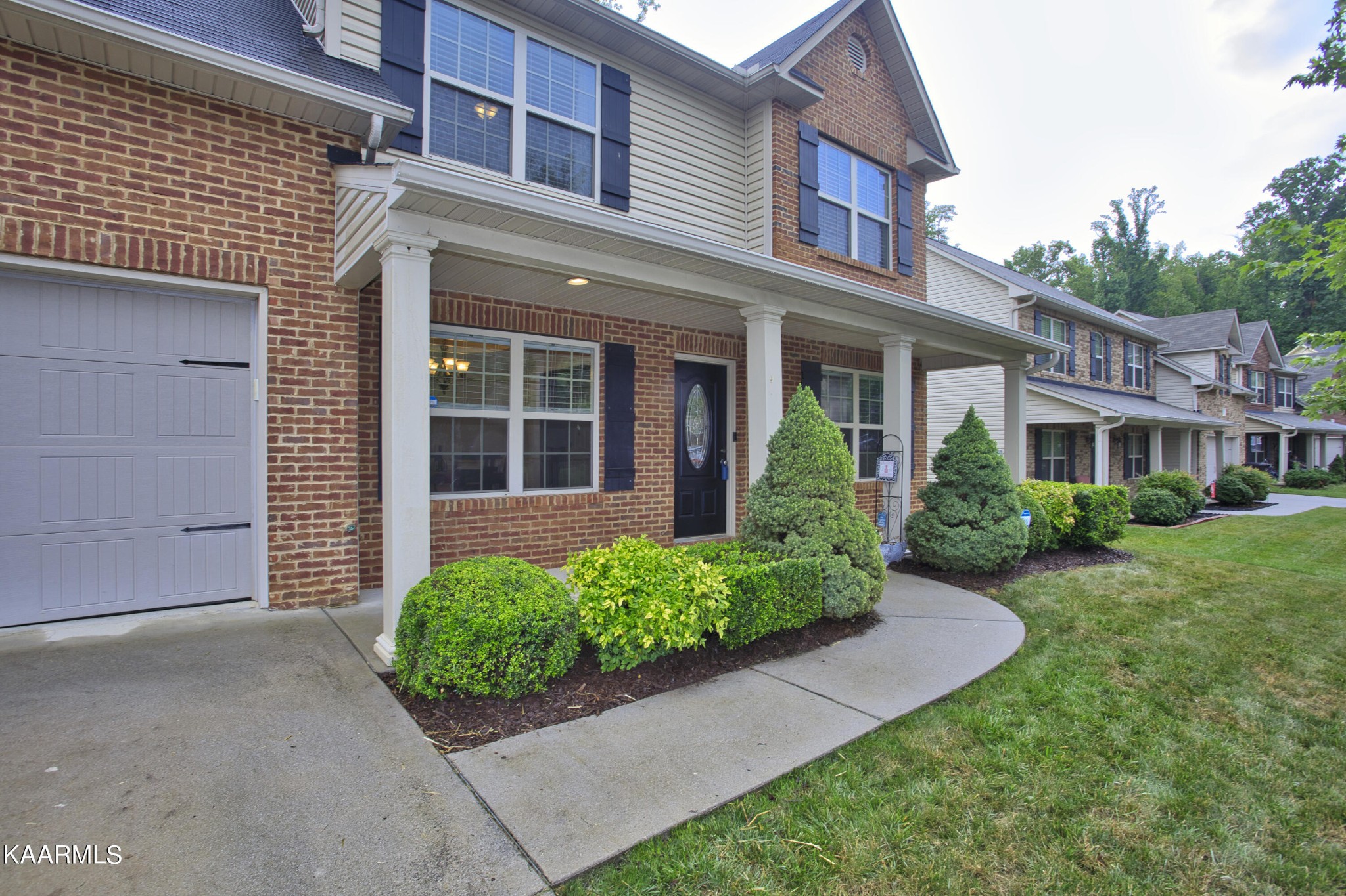 1617 Dempsey Road Knoxville, TN 37932 - Photo 4 of 32 Gallery Image 4