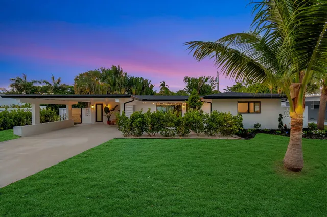 $769,000 | 625 Las Palmas Park, Boynton Beach, FL 33435