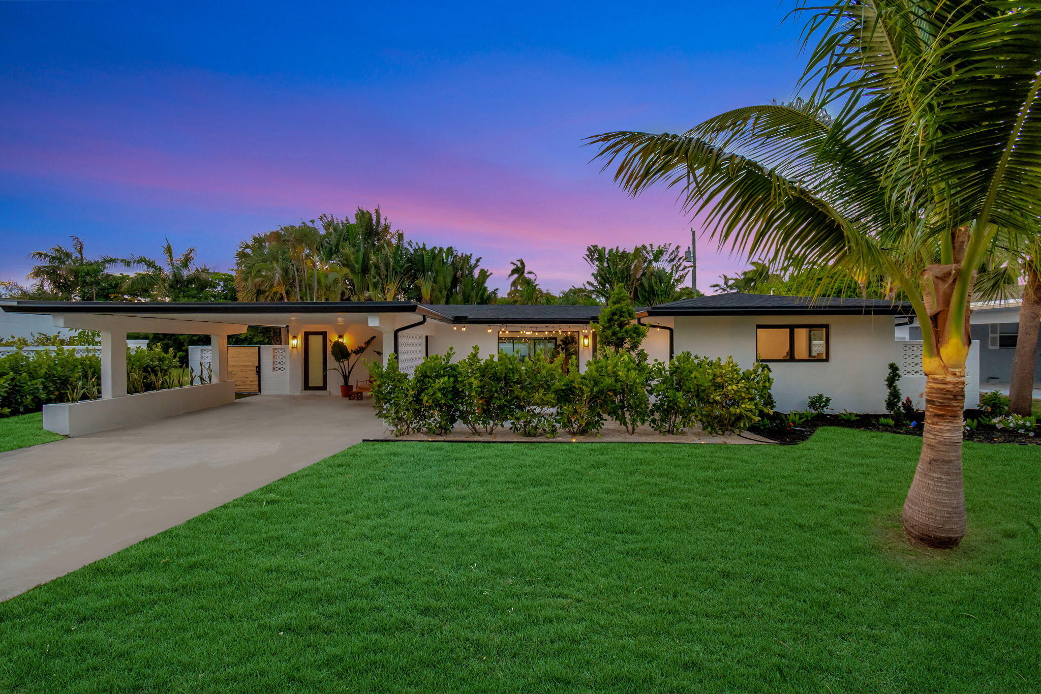 625 Las Palmas Park Boynton Beach, FL 33435 - Photo 3 of 44 Front View